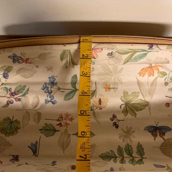 Longaberger oblong fabric lined 15 x8 basket - Picture 5 of 9